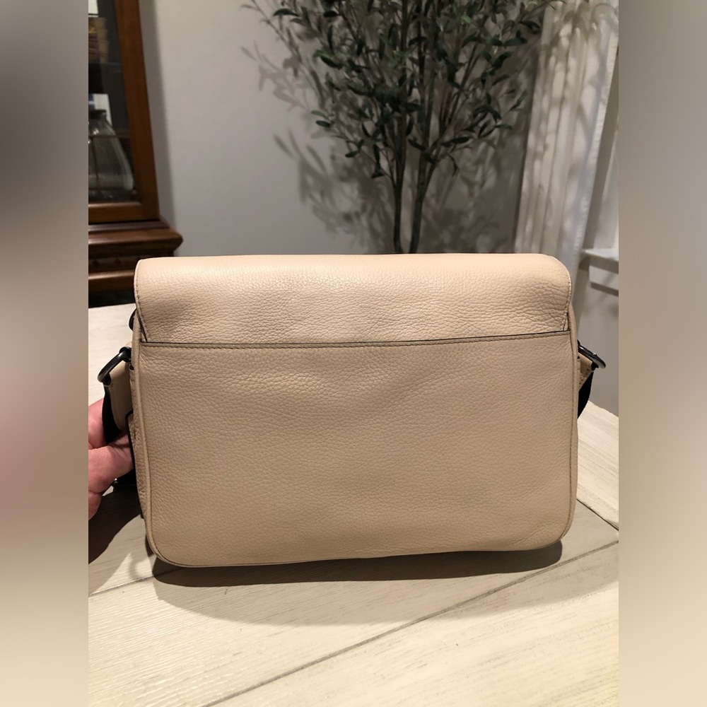 Coach X Jean Michel Basquiat Track Crossbody Pebble Leather C5425 Cream Black - Picture 2 of 16